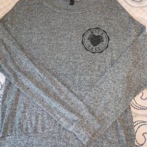 wild and free gray long sleeve t-shirt. very soft